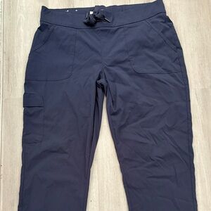 Columbia women’s lightweight hiking cargo pants